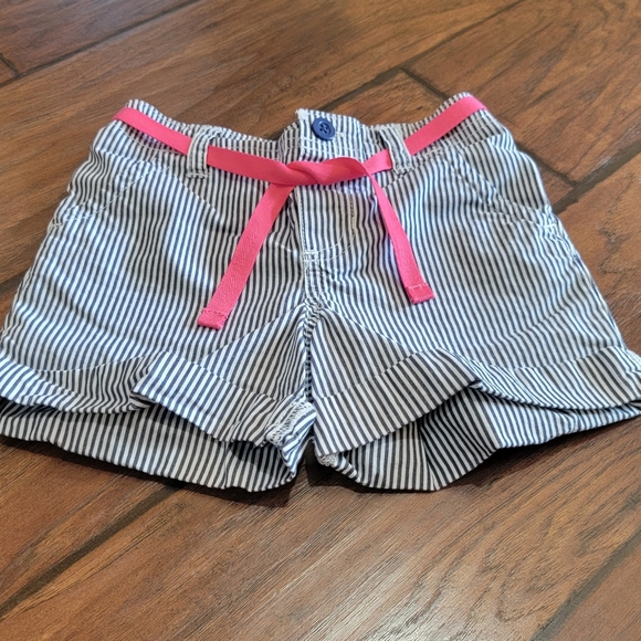 Carter's shorts - Picture 2 of 6